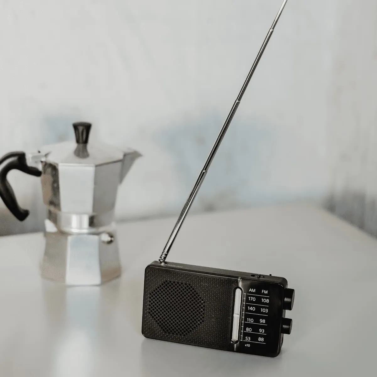AM / FM Pocket Radio