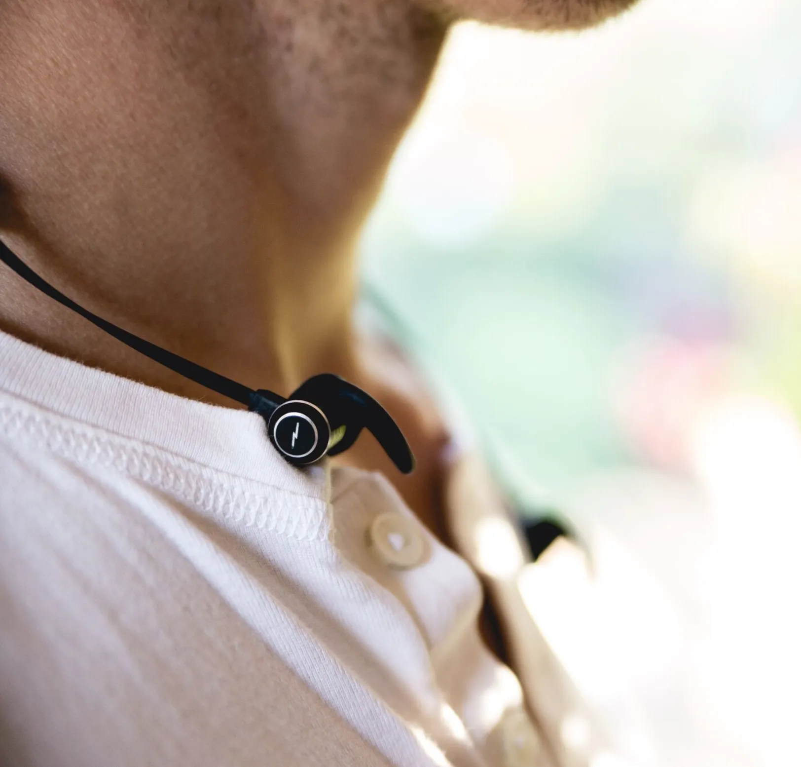 Bolt Wireless Earbuds - Gives hearing aids to people in need