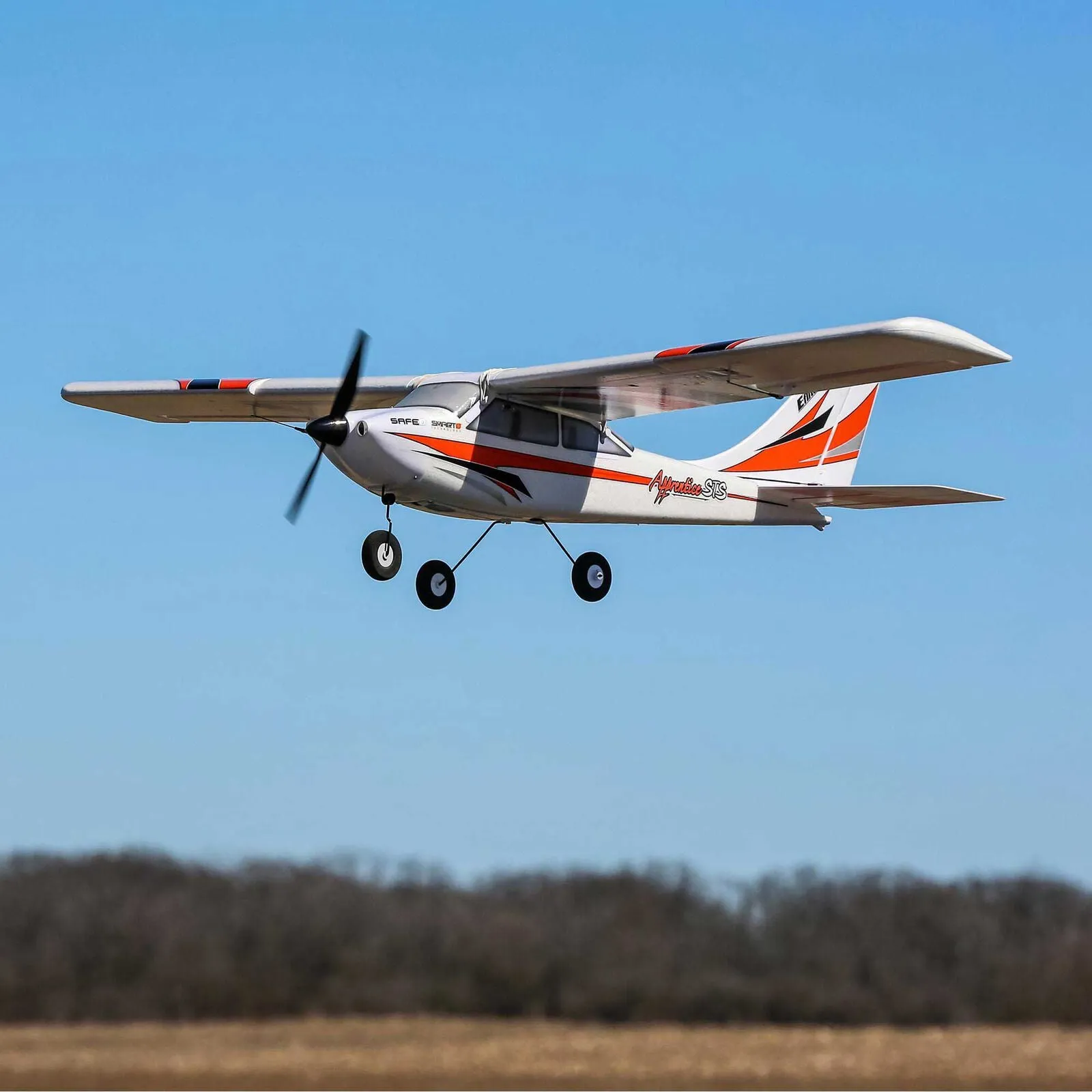 E-Flite Apprentice STS 1.5m Trainer RC Plane with SAFE Technology RTF Basic EFL370001