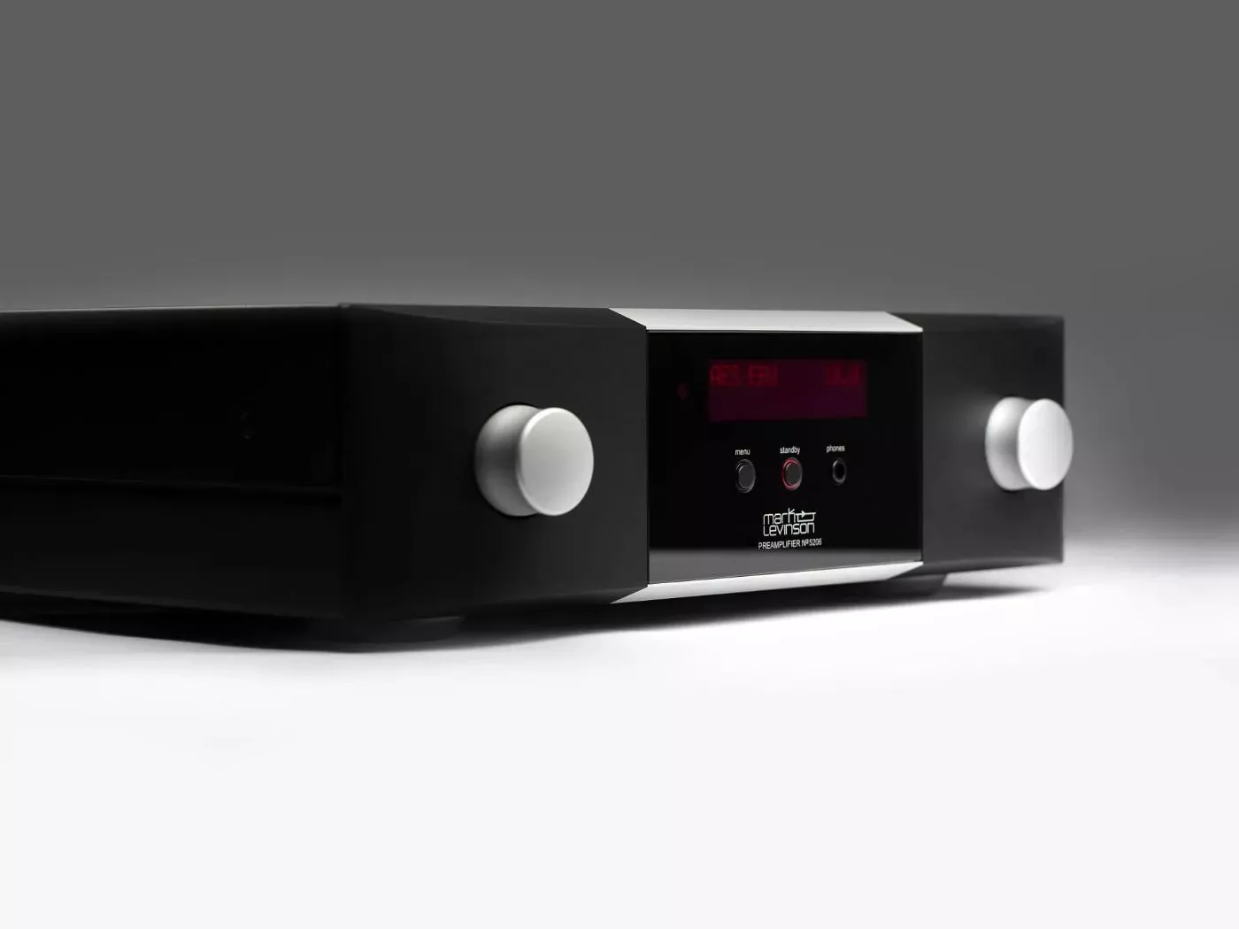 Mark Levinson - No 5206 Dual Mono Preamplifier
