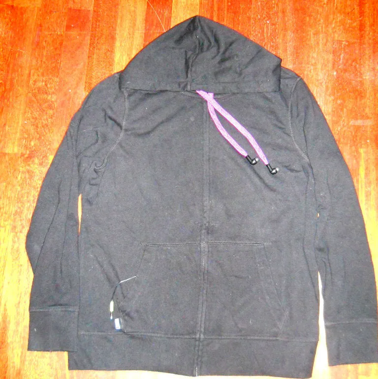 Meg applique back Black Ladies XL old navy hoodie with built-in earbuds