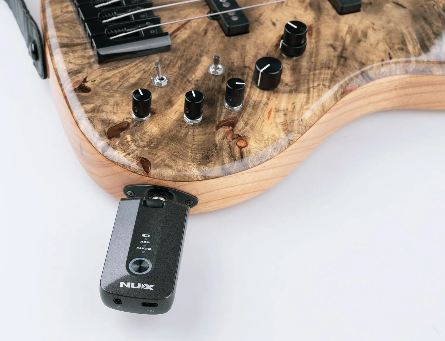 NU-X MP-3 Mighty Plug Pro (Headphone Modelling Amp)