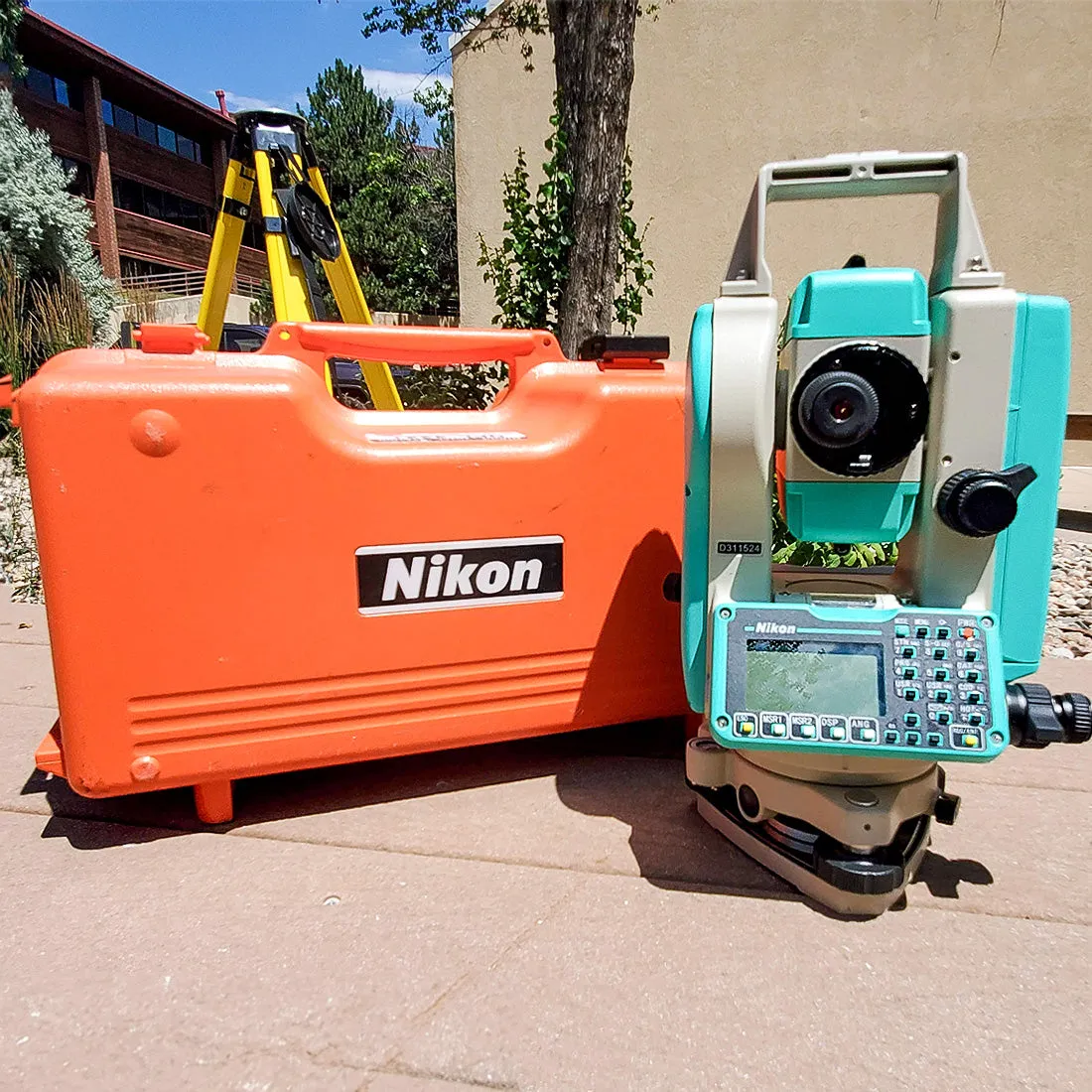 USED NPL-322  5" Dual Axis Total Station